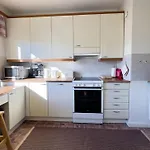 Cozy 2br Right In The Center * كوبيو