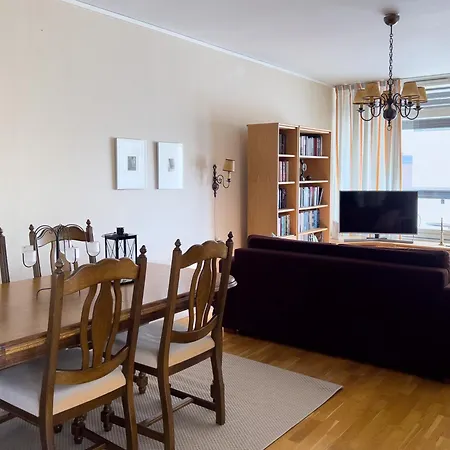 Cozy 2br Right In The Center